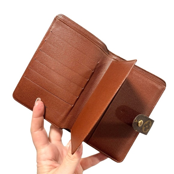 Louis Vuitton Monogram Zippy Wallet Passport Organizer - Picture 3 of 15